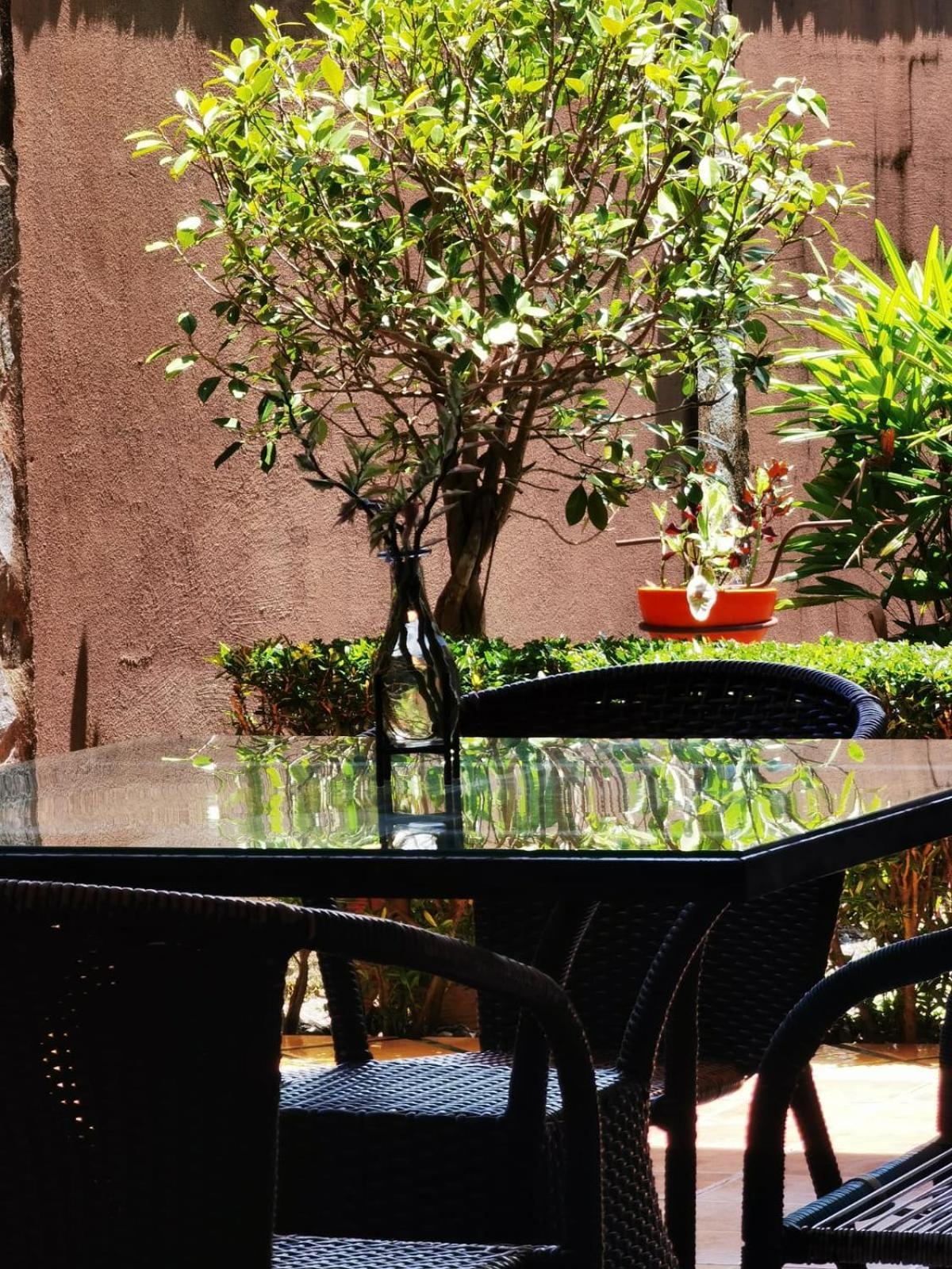 Sunrise House Bed & Breakfast Quepos Bagian luar foto