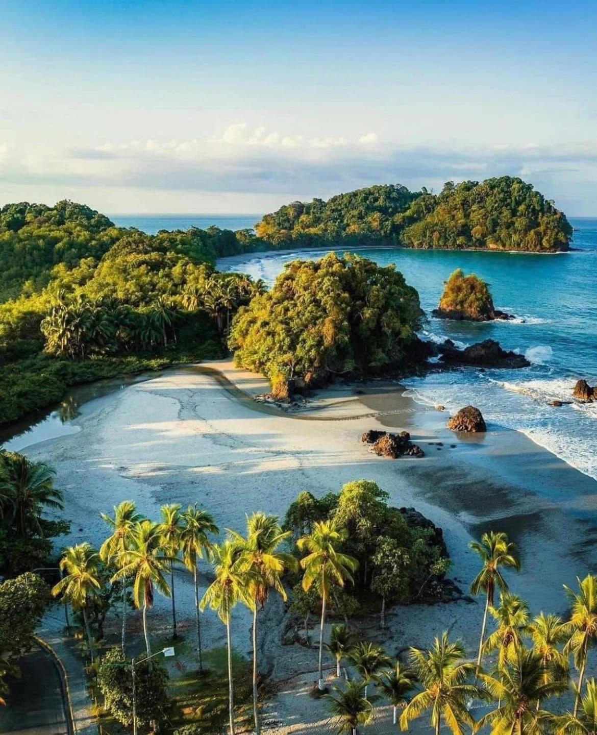 Sunrise House Bed & Breakfast Quepos Bagian luar foto